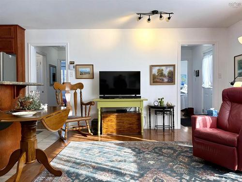 24 Rhodes Avenue, Amherst, NS 