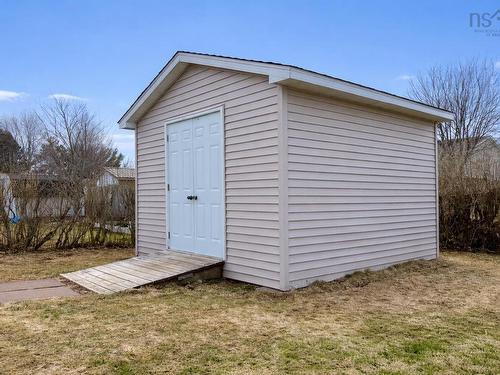 24 Rhodes Avenue, Amherst, NS 