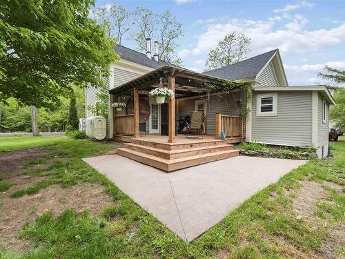 2203 Highway 1, Auburn, NS 