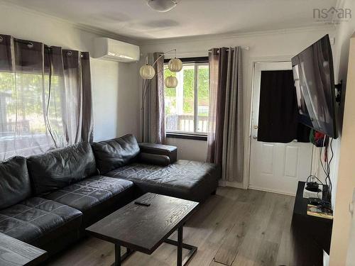 18 Royalty Street, Truro, NS 