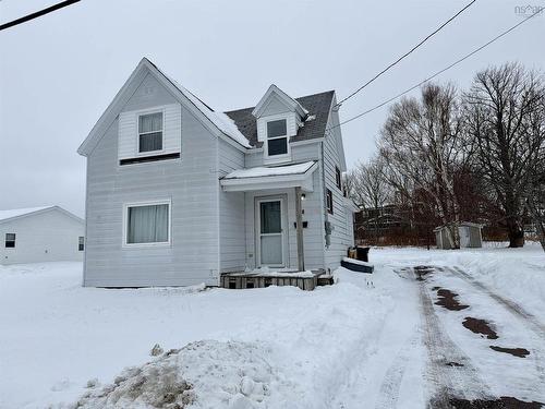 78 Highland Street  Glace Bay, NS B1A 2T9