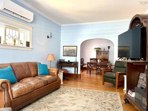 71 Havelock Street, Amherst, NS 