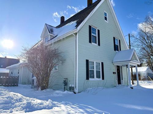 71 Havelock Street, Amherst, NS 