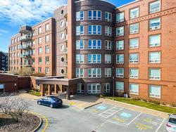 102 77 Russell Lake Drive  None, NS B2W 6R8