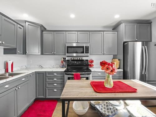 25 Middle Street, Dartmouth, NS 