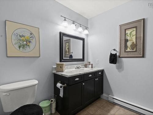 25 Middle Street, Dartmouth, NS 