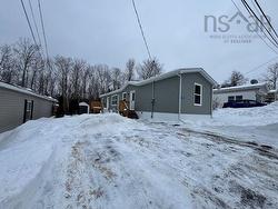1182 Susan Drive  Beaver Bank, NS B4E 1P1