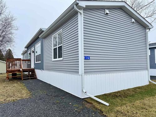 16 Christopher Avenue, Mount Uniacke, NS 