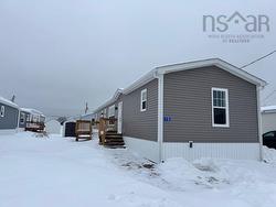 12 Christopher Avenue  Mount Uniacke, NS B0N 1Z0
