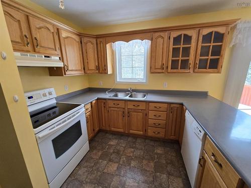 47 River Road, Albert Bridge, NS 