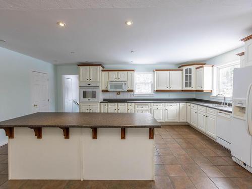 8675 Highway 2, Southampton, NS 