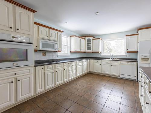 8675 Highway 2, Southampton, NS 