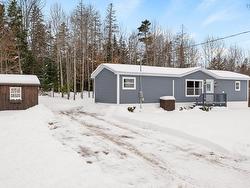73 Denise Drive  Three Mile Plains, NS B0N 2T0