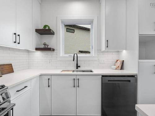 16 Wanders Way, Timberlea, NS - Indoor Photo Showing Kitchen With Upgraded Kitchen