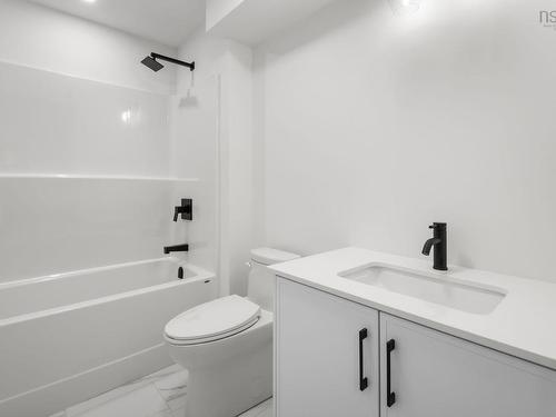 16 Wanders Way, Timberlea, NS - Indoor Photo Showing Bathroom