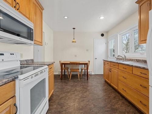 69 Deepwood Crescent, Halifax, NS 