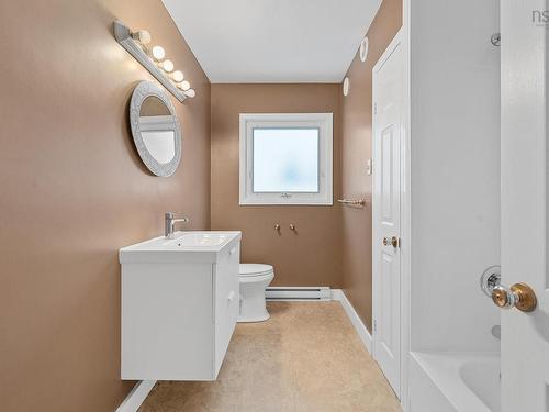 69 Deepwood Crescent, Halifax, NS 