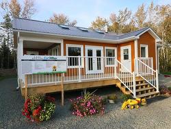 235 Condons Lake Drive  Lynche River, NS B0E 3B0