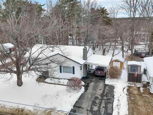213 Alexandra Avenue  Bridgewater, NS B4V 1H7