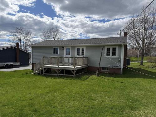 171 Centennial Avenue, Lunenburg, NS 