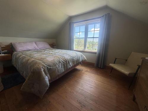 9596 105 Highway, Whycocomagh, NS - Indoor Photo Showing Bedroom