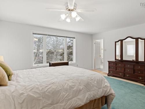 15 Appian Way, Dartmouth, NS 