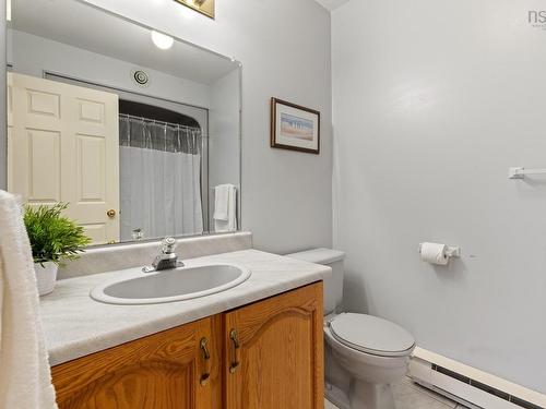 15 Appian Way, Dartmouth, NS 