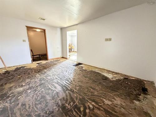 429 Highway 7, Ecum Secum, NS 