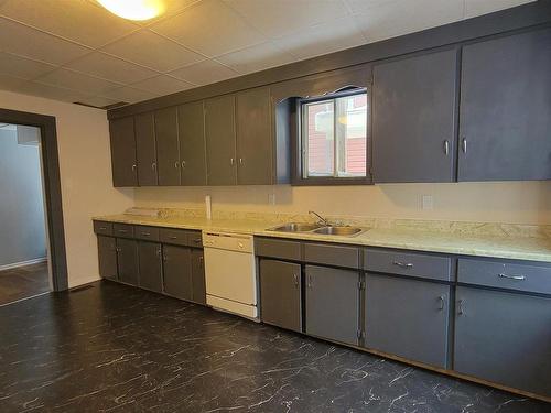 30 Parade Street, Yarmouth, NS 