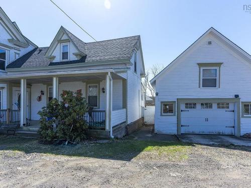 10352 1 Highway, Paradise, NS 