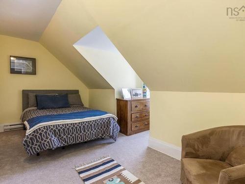 10352 1 Highway, Paradise, NS 