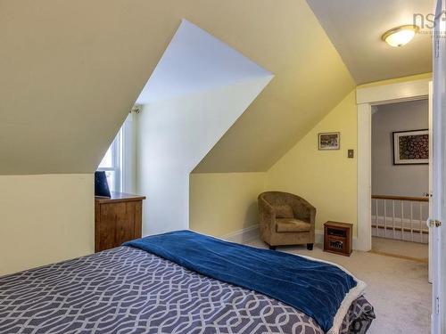10352 1 Highway, Paradise, NS 