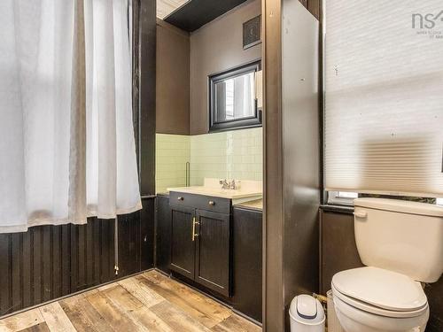 10352 1 Highway, Paradise, NS 