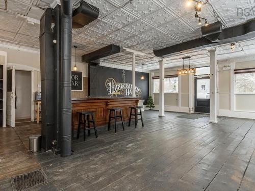 10352 1 Highway, Paradise, NS 