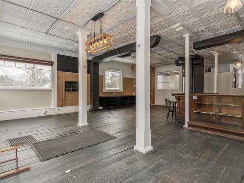 10352 1 Highway, Paradise, NS 