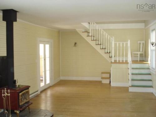 10352 1 Highway, Paradise, NS 