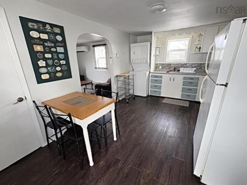 10352 1 Highway, Paradise, NS 