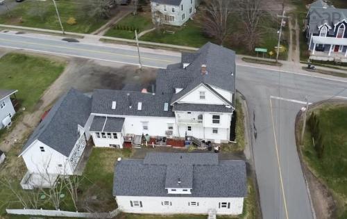 10352 1 Highway, Paradise, NS 
