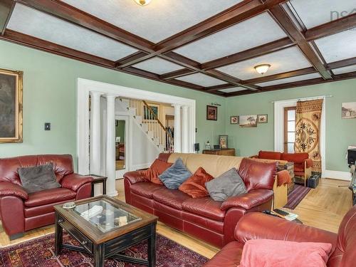 10352 1 Highway, Paradise, NS 