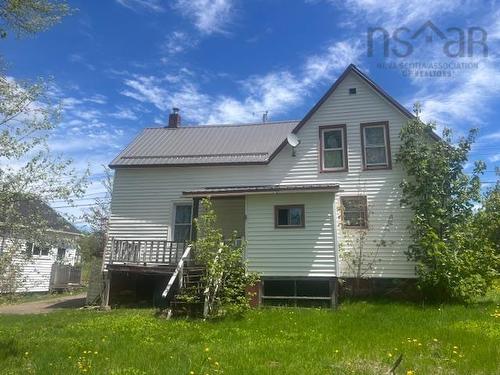 55 Elm Street, Springhill, NS 