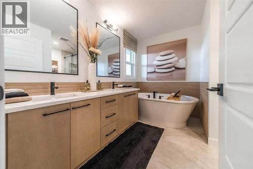 120 Southborough Common, Cochrane, AB - Indoor Photo Showing Bathroom