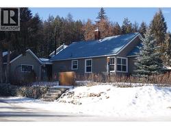 2465 Dewolfe Avenue  Kimberley, BC V1A 1R1