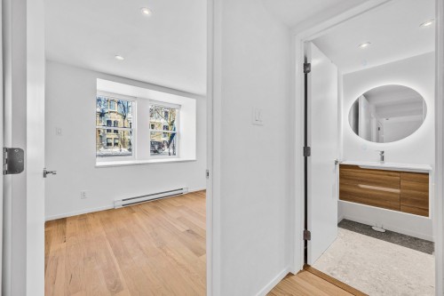 Chambre à coucher principale - 516 Rue Cherrier, Montréal (Le Plateau-Mont-Royal), QC - Indoor Photo Showing Other Room