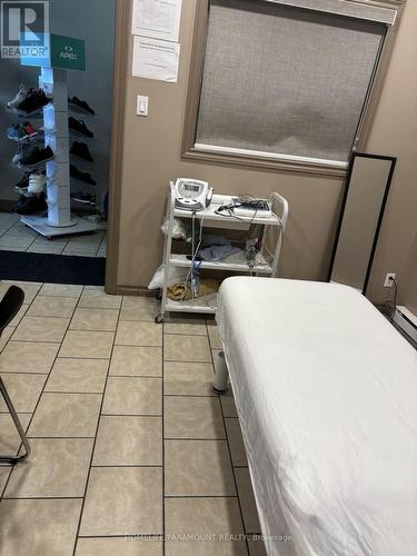 2891 Derry Road E, Mississauga, ON 