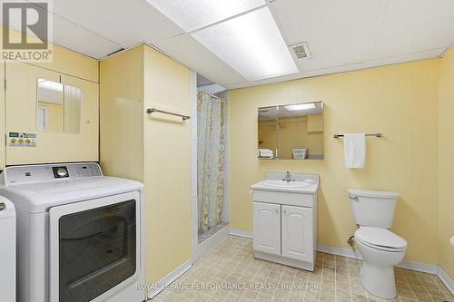 2266 Fife Crescent, Ottawa, ON - Indoor Photo Showing Other Room