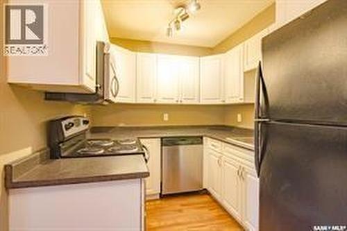 101 525 X Avenue S, Saskatoon, SK - Indoor Photo Showing Kitchen
