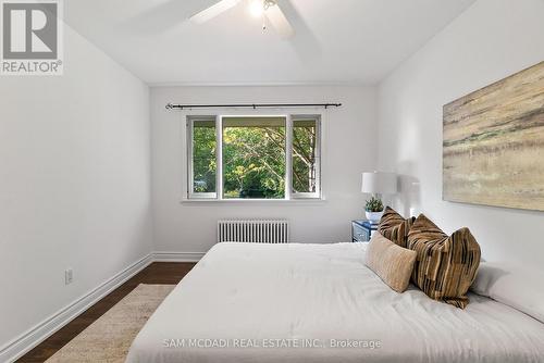 1302 Martley Drive, Mississauga, ON - Indoor Photo Showing Bedroom