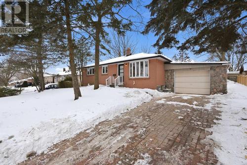 38 FERGUSON AVENUE  Whitby (Brooklin), ON L1M 1A6