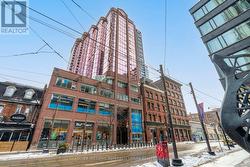706 - 393 KING STREET W  Toronto, ON M5V 3G8