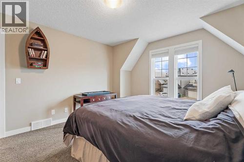 Bedroom 3 - 199 Cranarch Landing Se, Calgary, AB - Indoor Photo Showing Bedroom